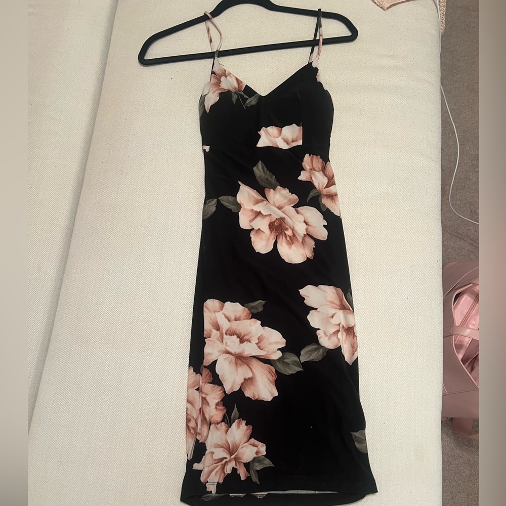 Windsor dress size small